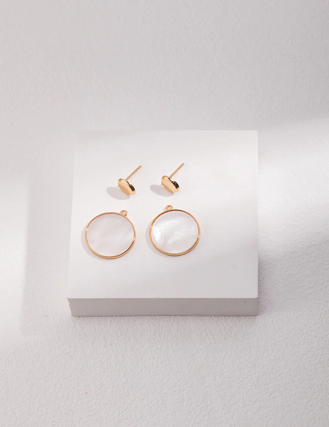 Minimalist Detachable Mother-Of-Pearl Earrings